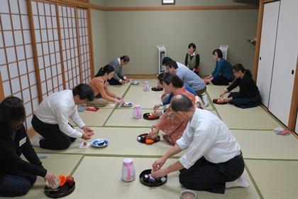 写真／お稽古中の若先生