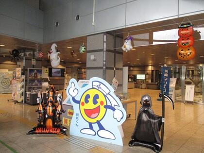 R8ハロウィン飾りつけ.JPG